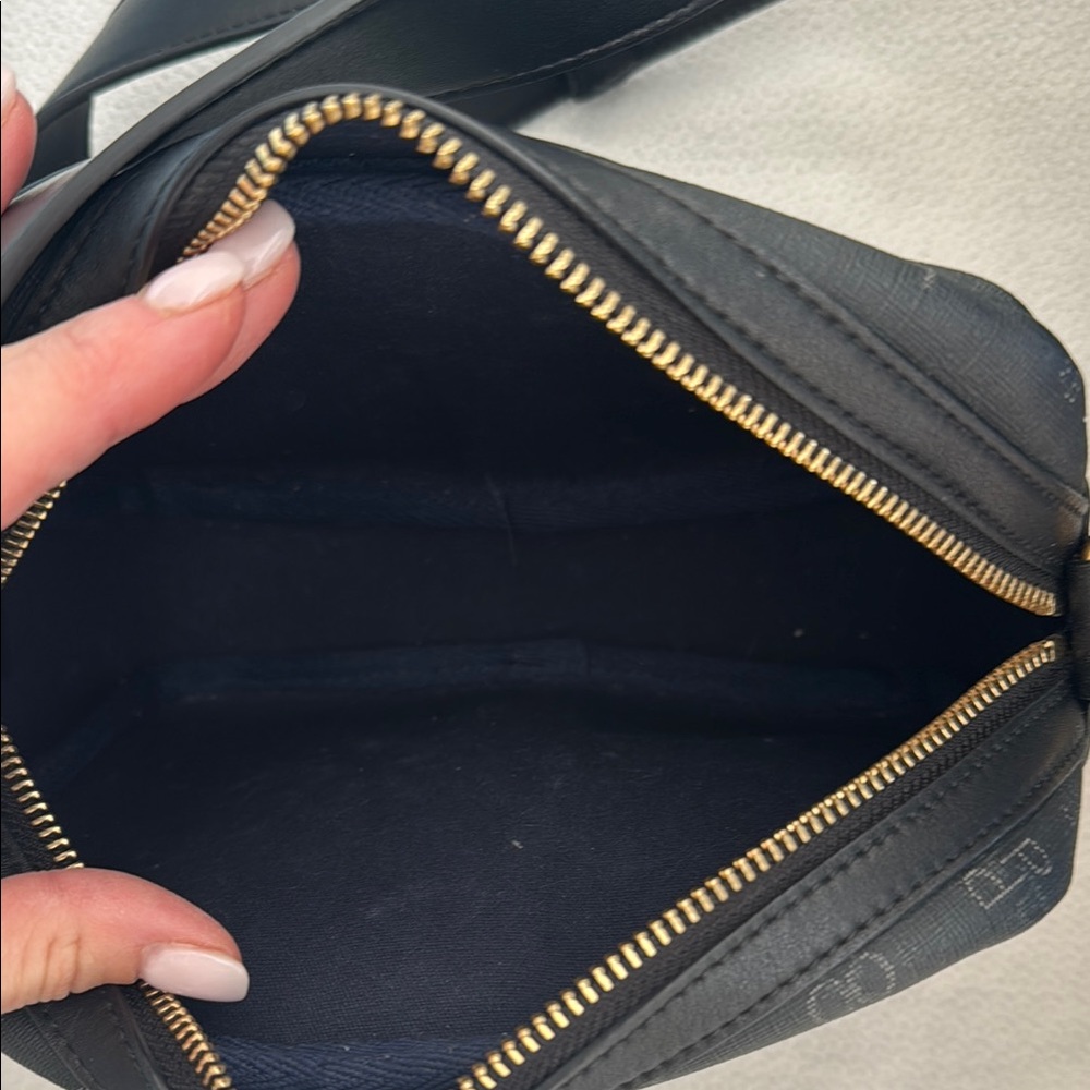 India Hicks Black and White Crossbody Bag - Picture 4 of 4